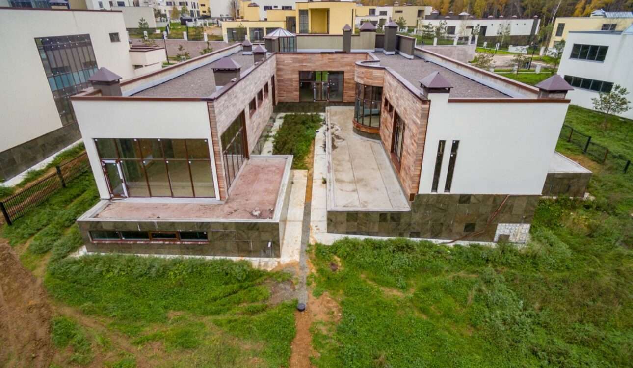 Construction companies in Bangalore building modern luxury homes, villas, apartments, and commercial buildings with high-quality construction services.